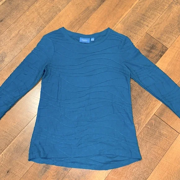 Long Sleeved Shirt - Picture 2 of 2